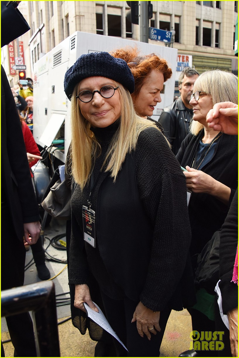 miley cyrus gina rodriguez and barbra streisand stand together at womens march 083845860