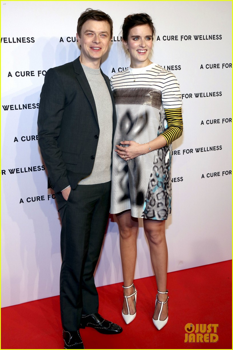 dane dehaans pregnant wife anna wood debuts baby bump at a cure for wellness 10