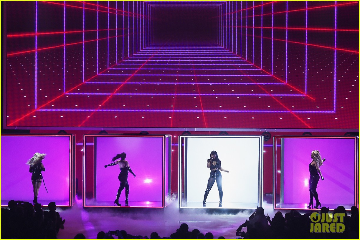 VIDEO Fifth Harmony Performs Without Camila Cabello for the First Time