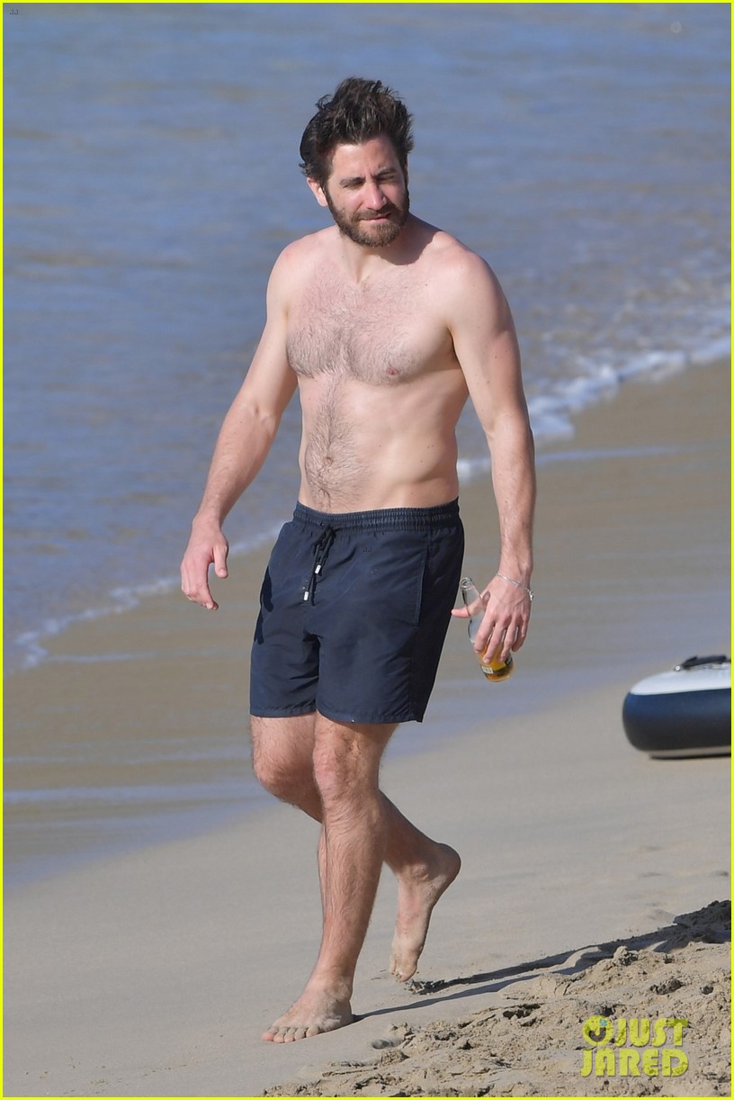 jake gyllenhaal goes shirtless on the beach 033835343
