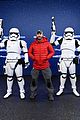 tom hardy buddys up with mickey mouse at disneyland paris season of the force 11