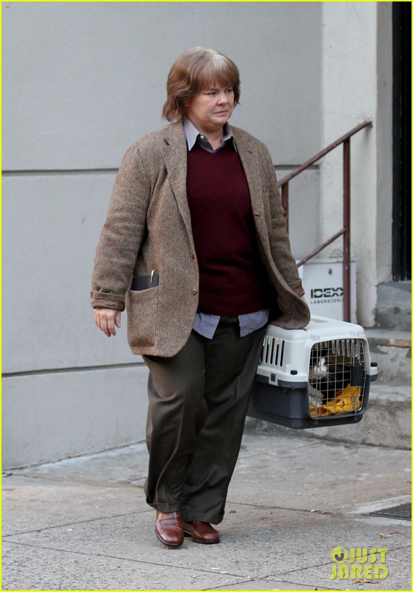 melissa mccarthy can you forgive wig 08