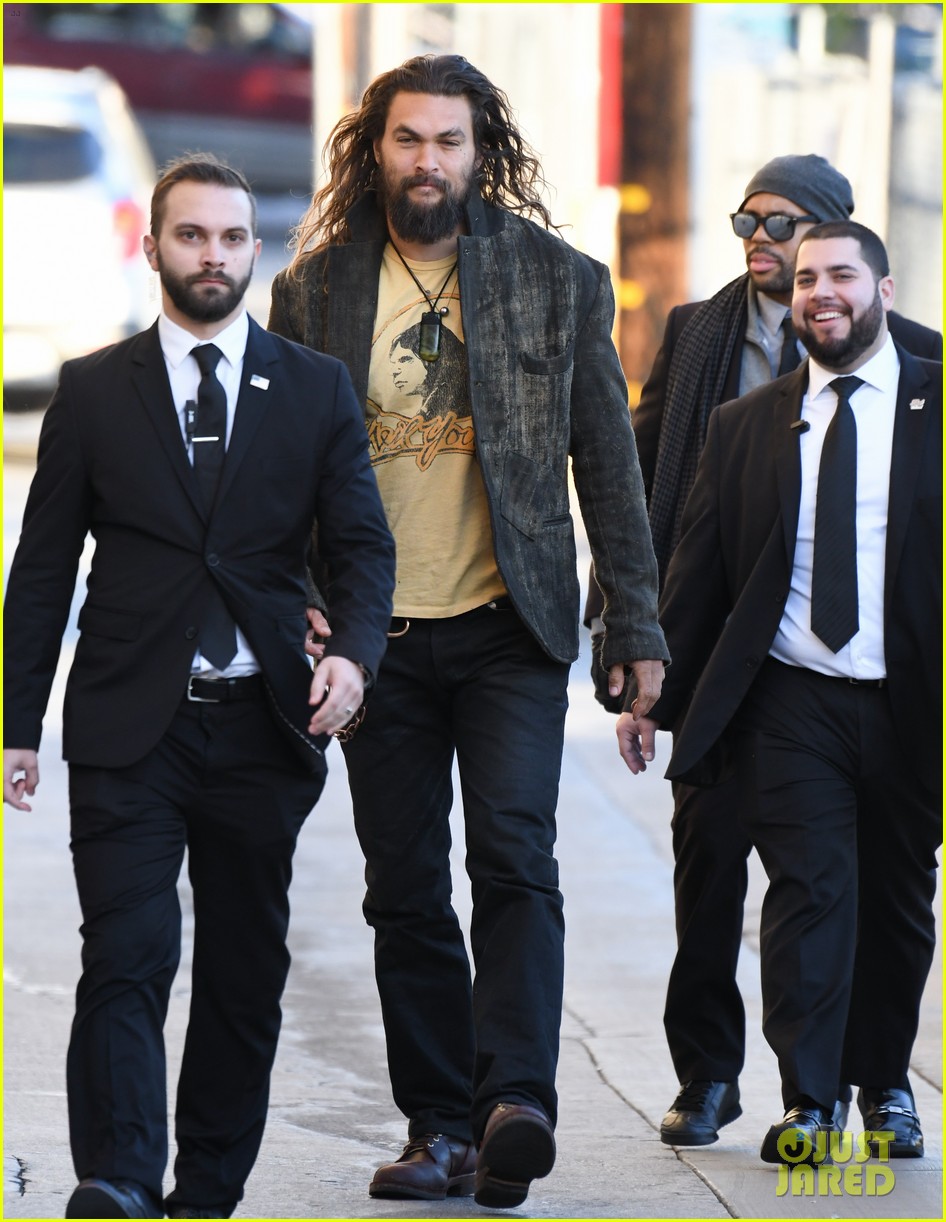 jason momoa shows off his axe throwing skills on jimmy kimmel live 143848490