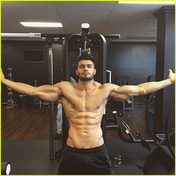 britney spears says she has mad love for sam asghari 02