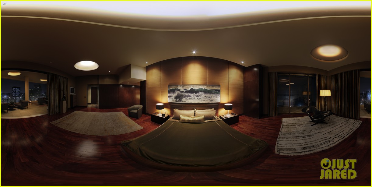 Jamie Dornan Explains the 'Chronicles of Riddick' Poster in Christian ...