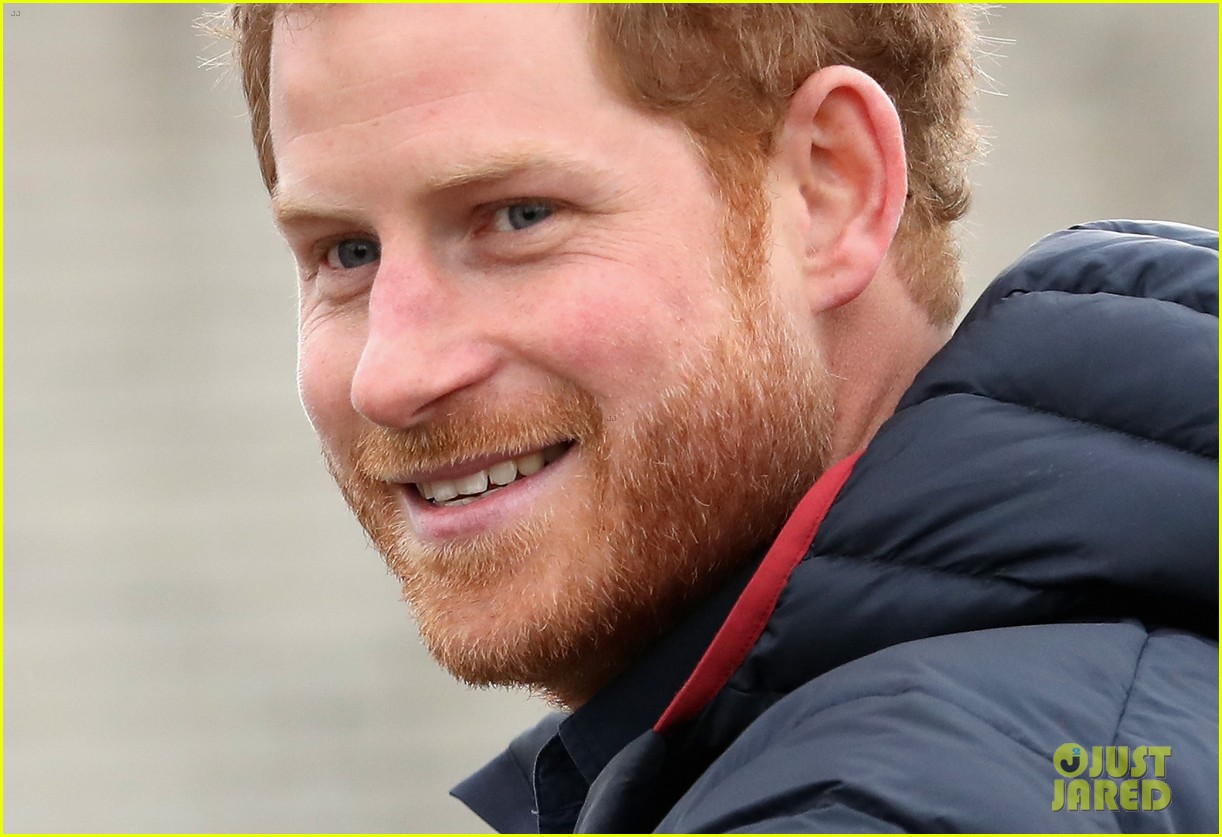 prince harry cheers on heads together team in training 093863309