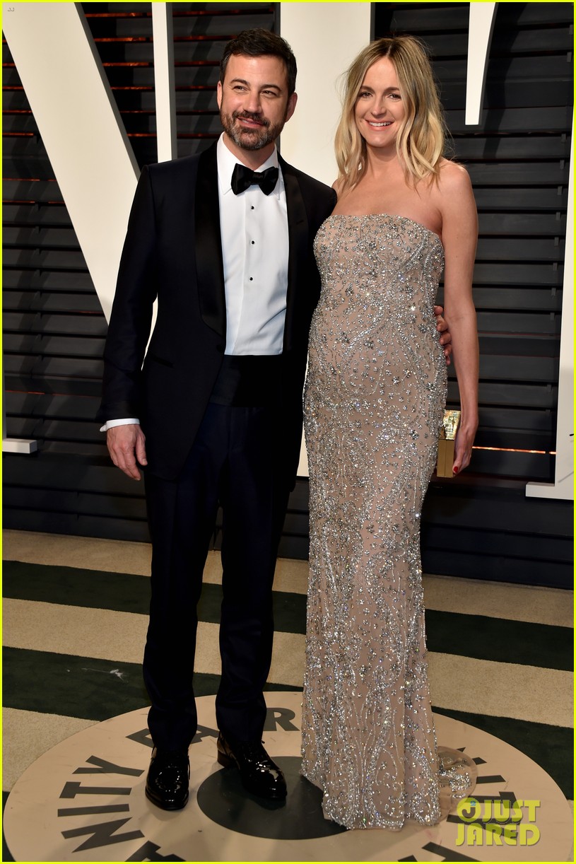 Jimmy Kimmel Holds Pregnant Wife Molly McNearney's Baby Bump at Vanity