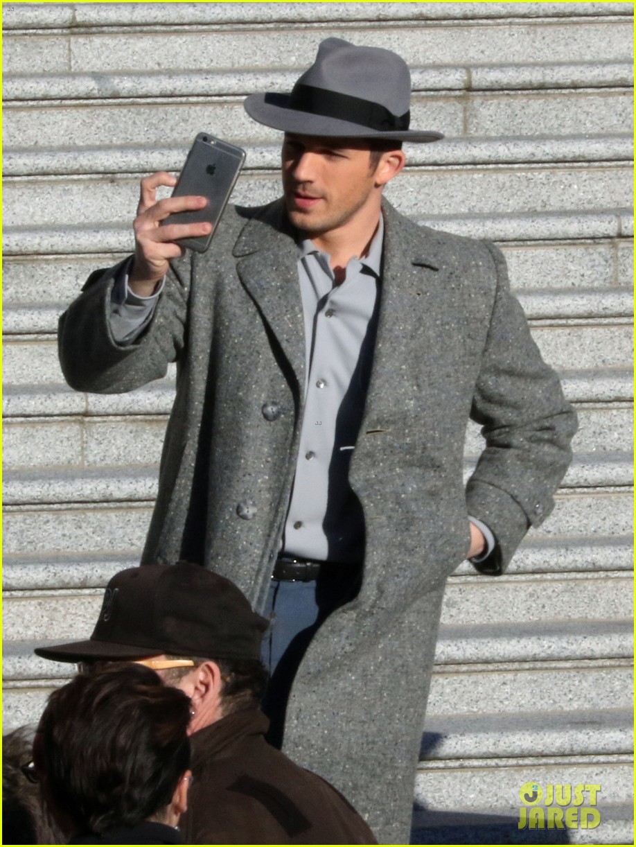 matt lanter gets into character on the set of timeless 013852277