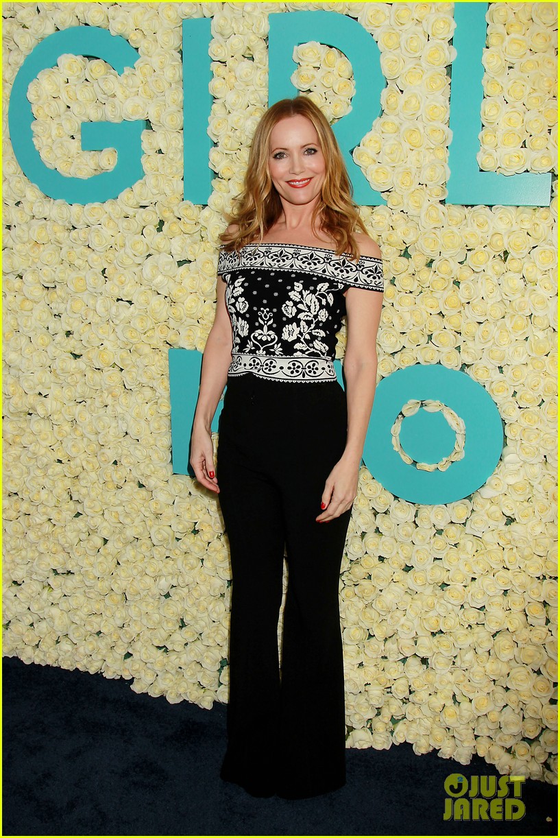 leslie mann supports judd apatow at girls season 6 premiere 053852225