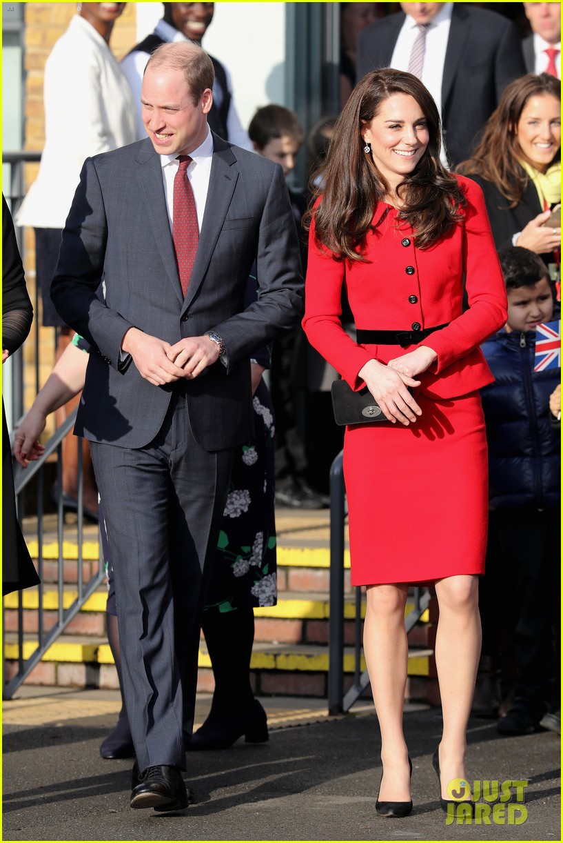 Kate Middleton & Prince William Kick Off Children's Mental Health Week(02)