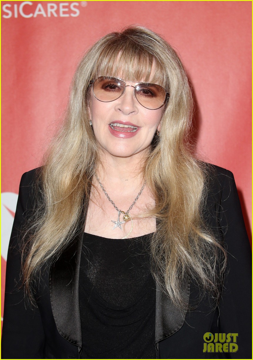 Kate Upton, Elle King, & More Celebrate Tom Petty During Grammys Weekend! Photo 3857373 John