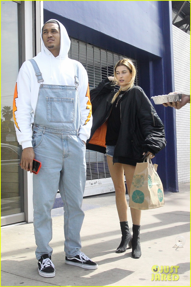 hailey baldwin tells people to worry about yourself 07