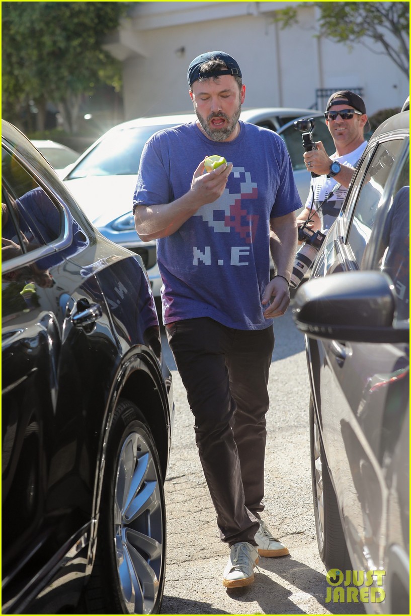 Ben Affleck & Jennifer Garner Step Out After His Rehab Stint Photo