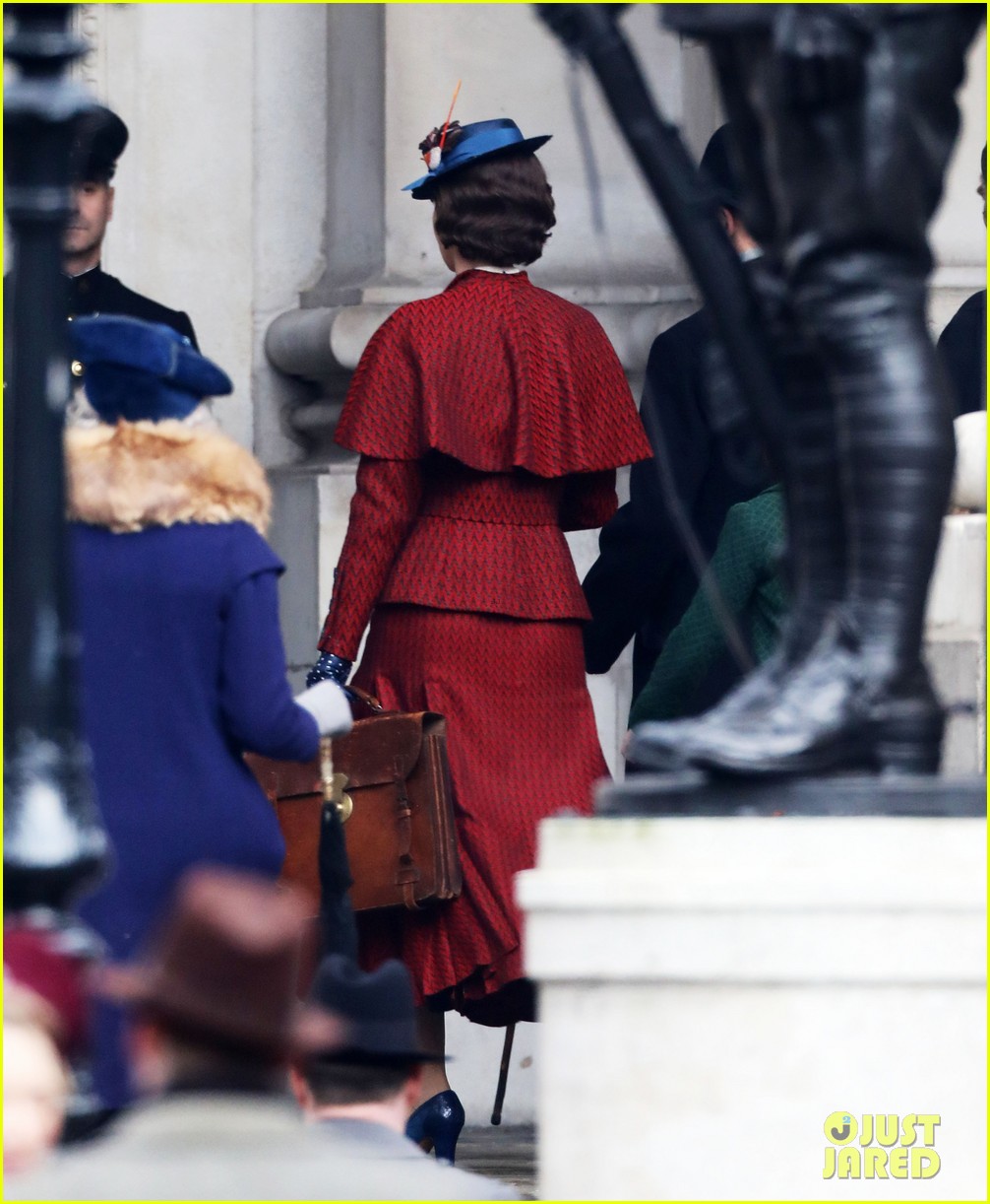 Emily Blunt Begins Filming 'Mary Poppins Returns' in London See the