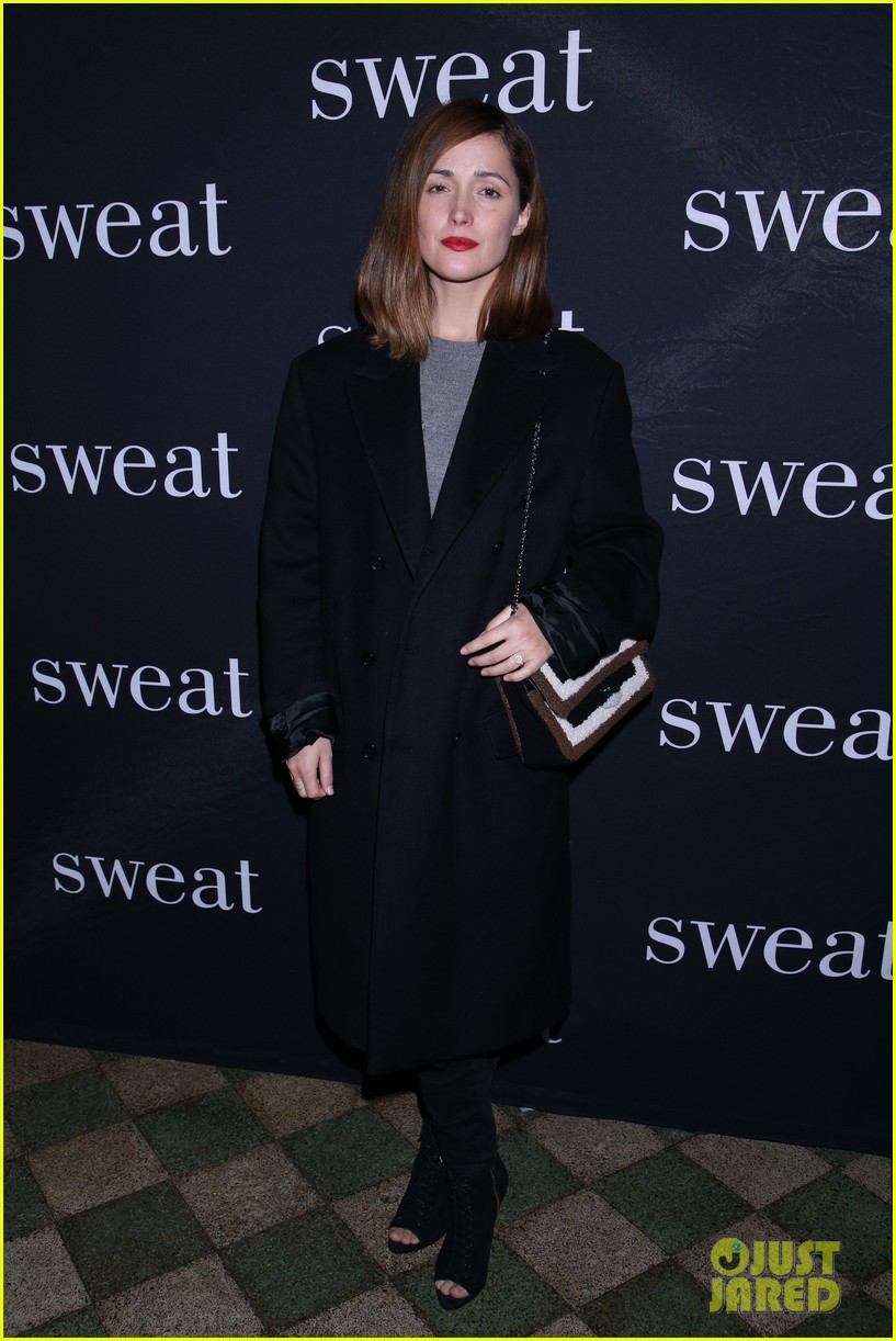rose byrne sandra oh have broadway night at sweat opening 033878801
