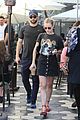 chace crawford rebecca rittenhouse grab a casual lunch 01
