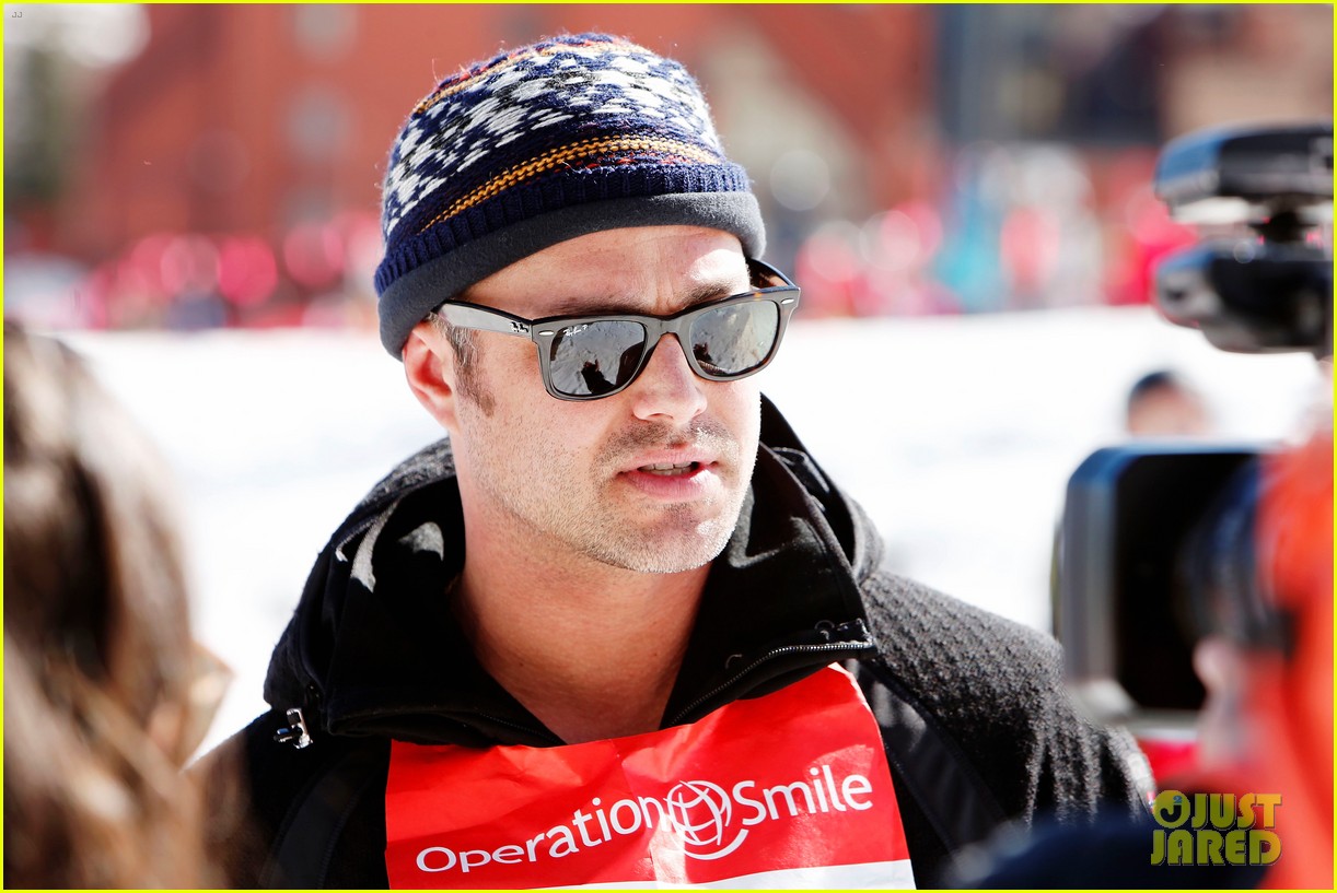 darren criss goes skiing for operation smile 033872804