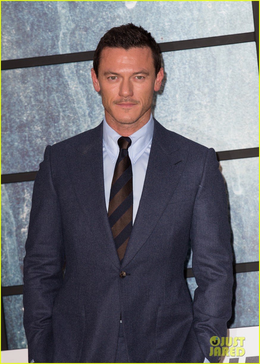 Here Are Luke Evans' Hottest Photos in One Place! Photo 3875496 Luke