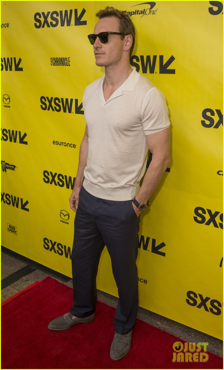 michael fassbender blessed us all by wearing this tight shirt 113872625