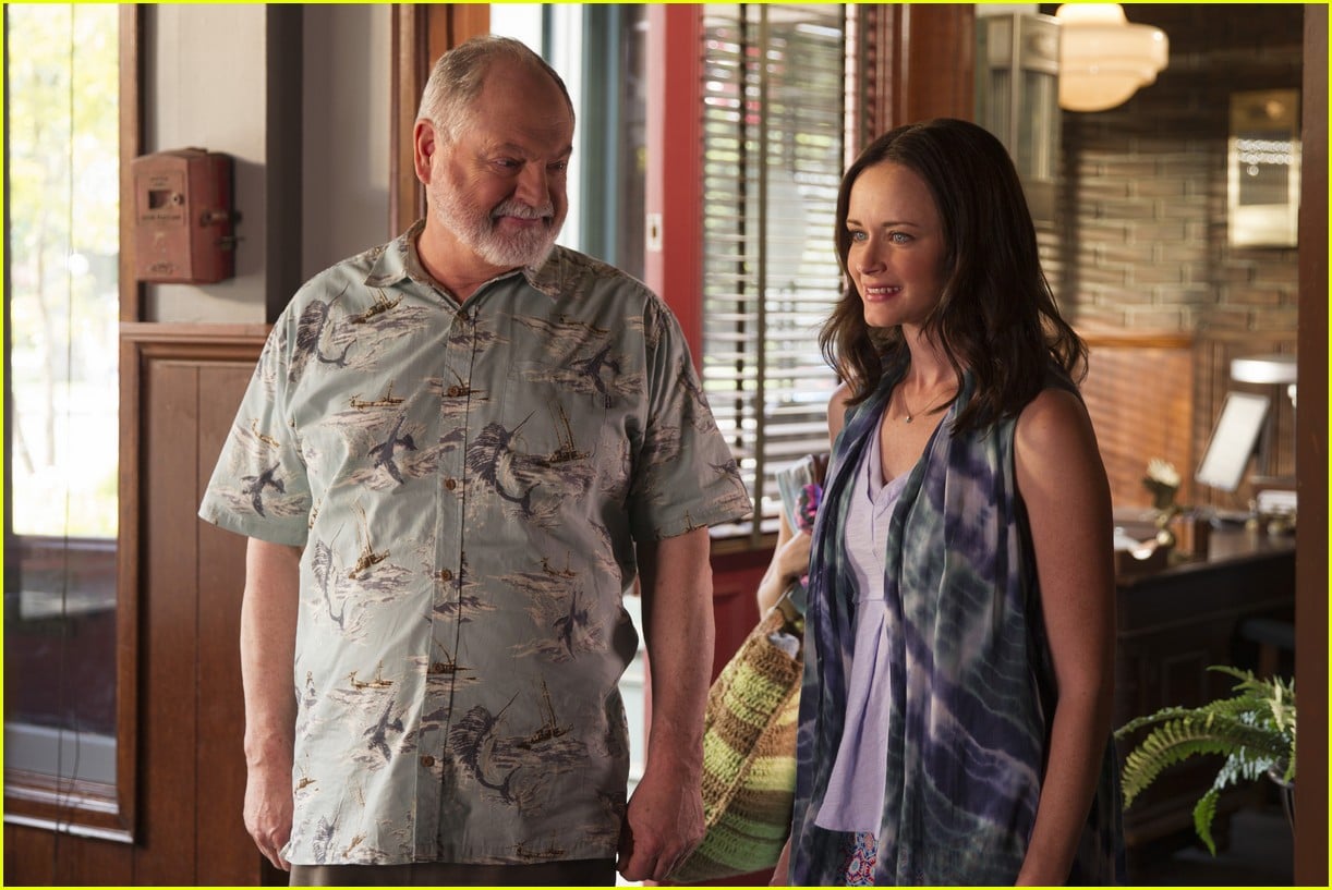gilmore girls year in the life new stills 013870577