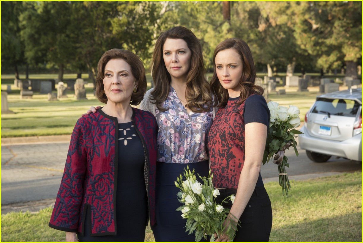 gilmore girls year in the life new stills 203870343