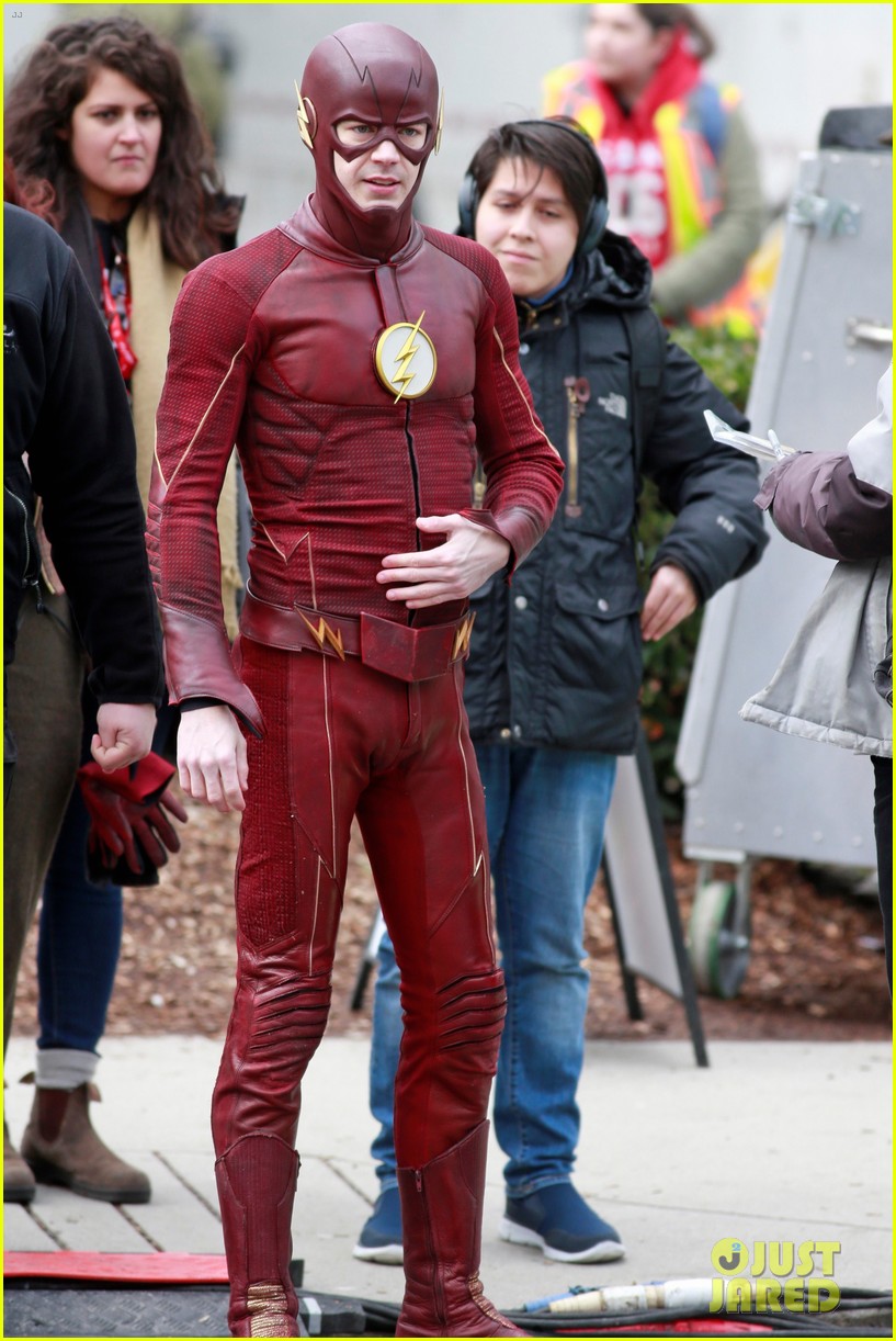 grant gustin stays in character during his coffee break 043871213