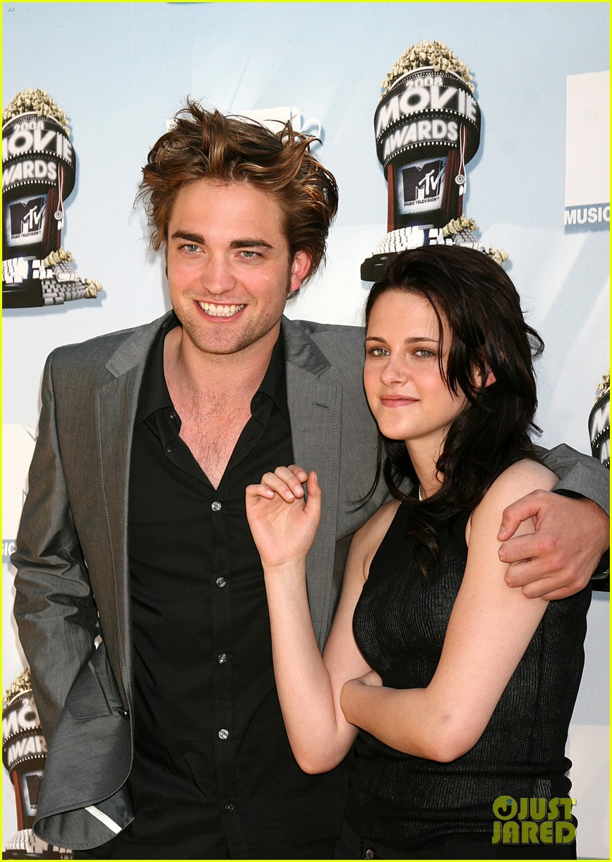 Kristen Stewart Opens Up About Robert Pattinson Relationship 'The