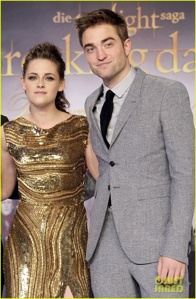 Kristen Stewart Opens Up About Robert Pattinson Relationship 'The