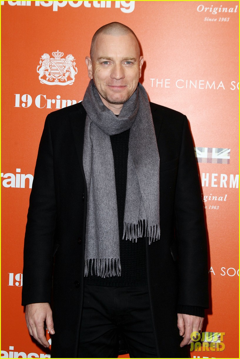 ewan mcgregor thinks women are better at dealing with aging 03