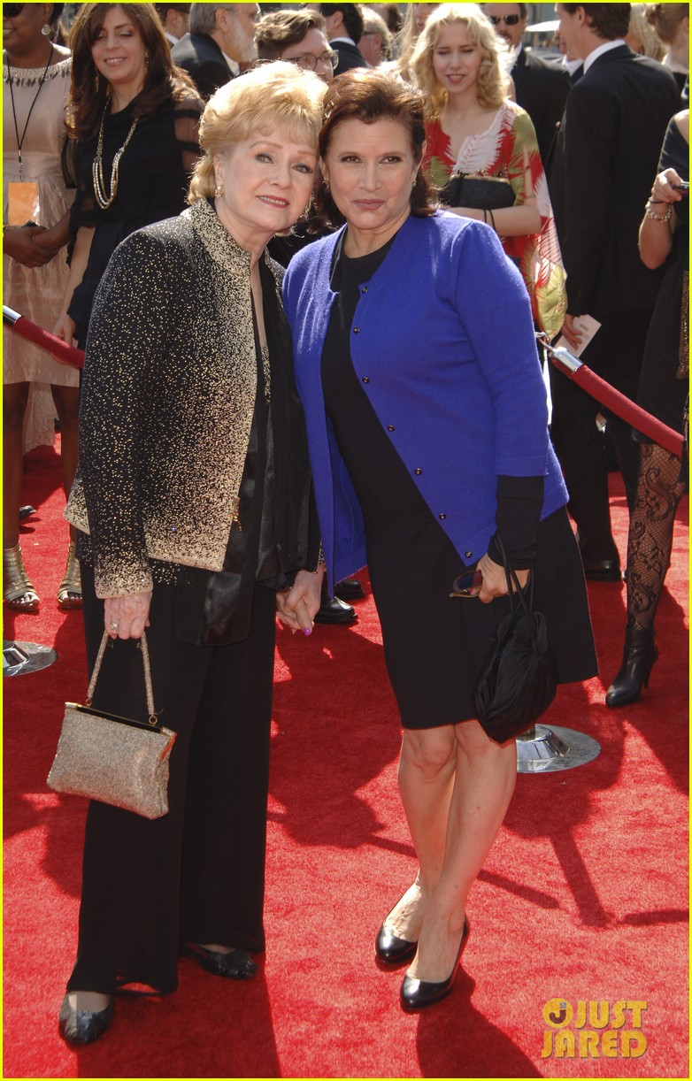 Debbie Reynolds & Carrie Fisher Memorial Live Stream Video Photo