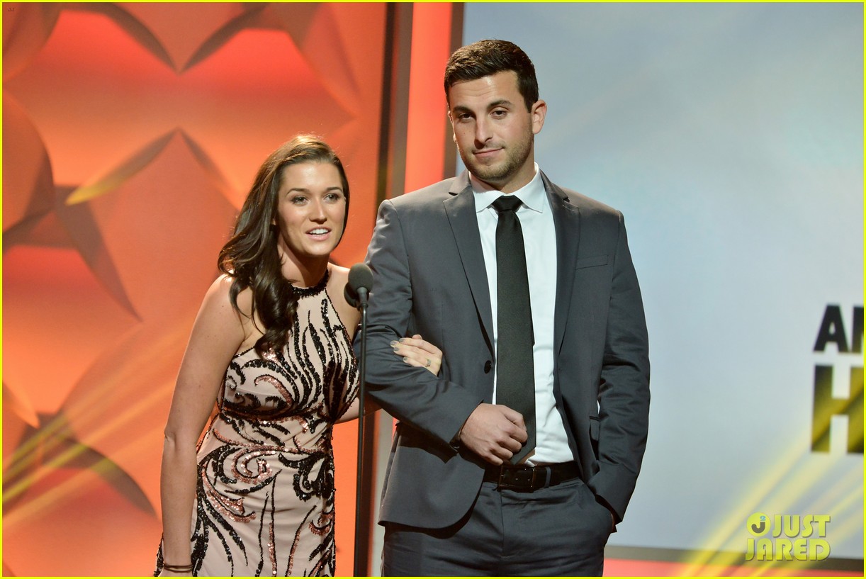 Bachelor in Paradise's Jade Roper Is Pregnant, Expecting Baby with(01)