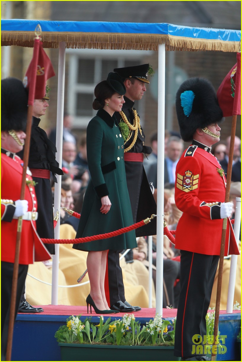 Photo kate middleton prince william step out together after his