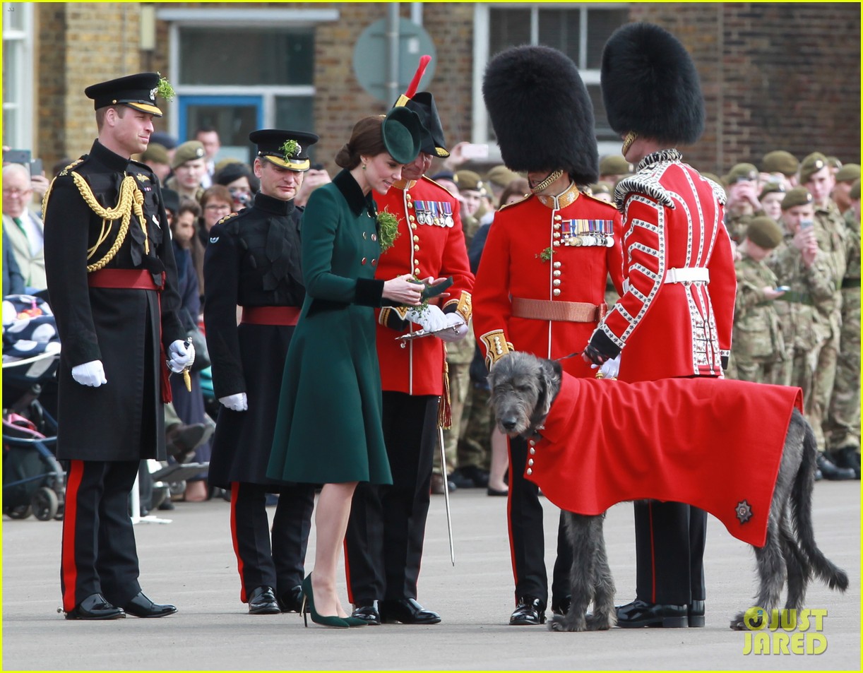 Kate Middleton & Prince William Step Out Together After His Night of(02)