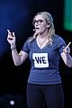 kate winslet gives inspiring speech about body shaming believing in yourself at we day 26