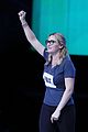 kate winslet gives inspiring speech about body shaming believing in yourself at we day 33