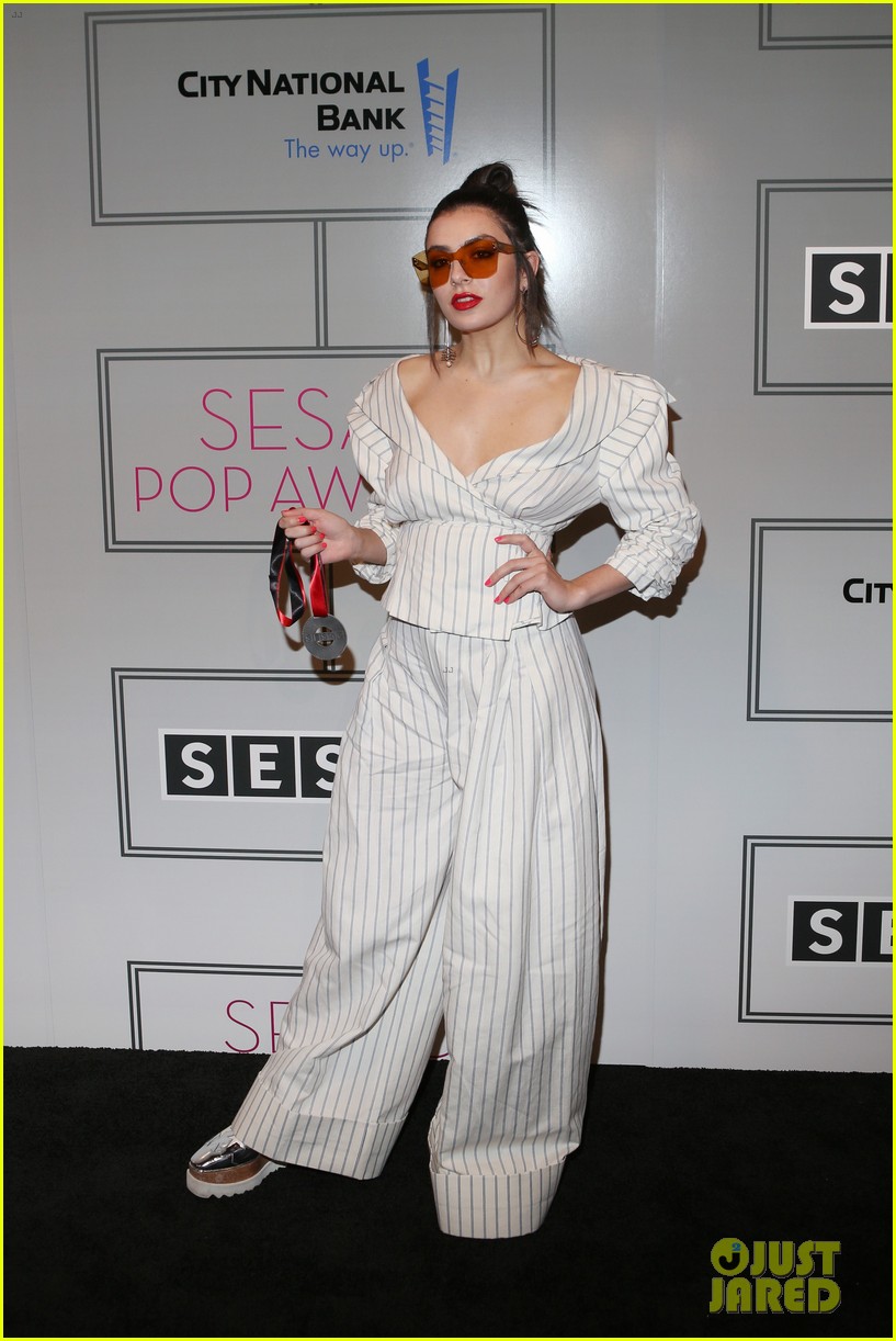 charli xcx wins songwriter of the year at sescac pop awards 10
