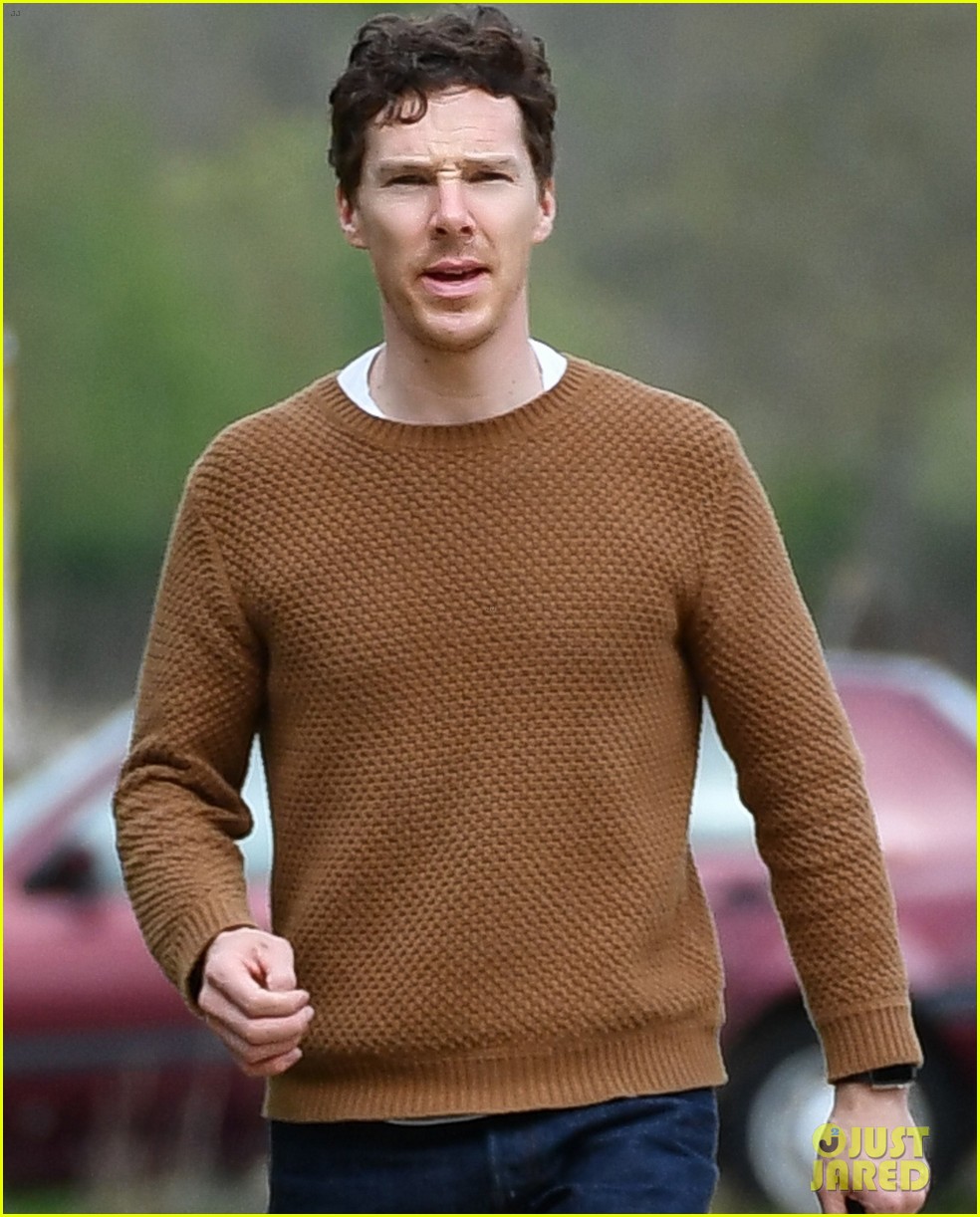 benedict cumberbatch steps out for first time 053887906