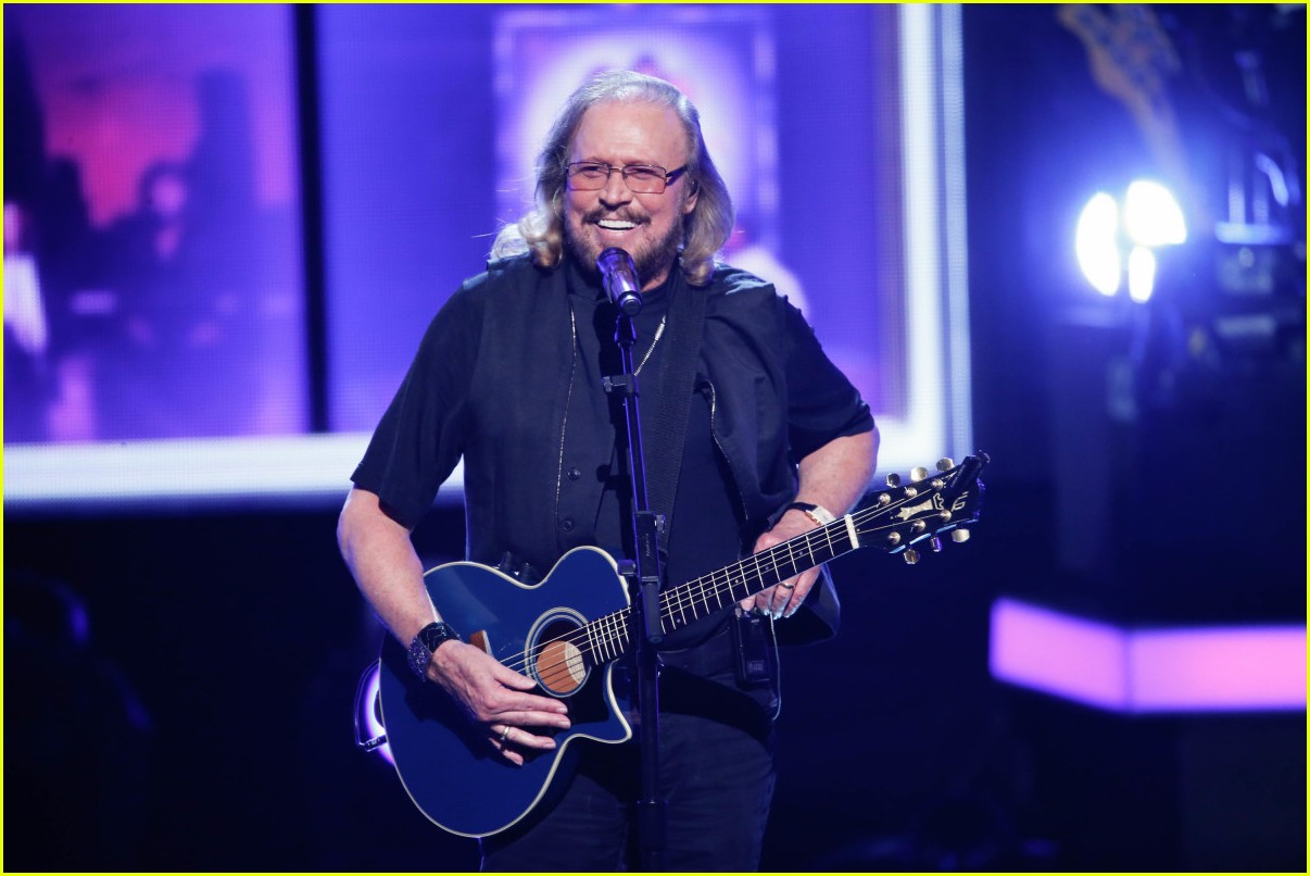 watch the bee gees barry gibb perform at grammy tribute 093886957