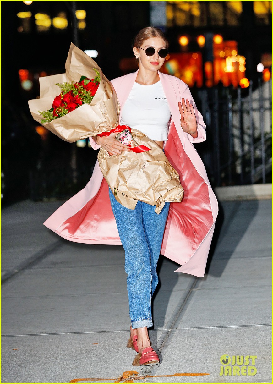 Gigi Hadid Shares Cute Kissing Picture with Boyfriend Zayn Malik on Her