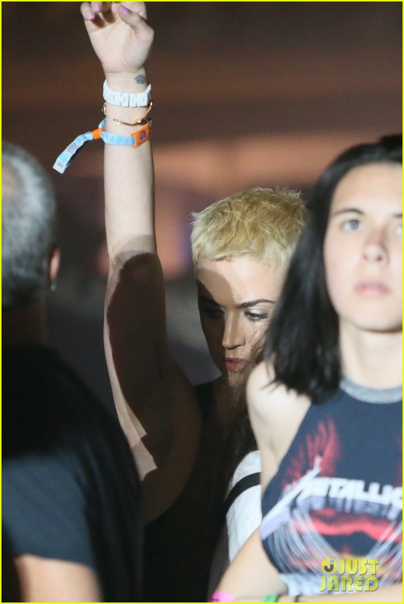 Katy Perry Keeps it Low-Key at Coachella in Nike Sports Bra: Photo