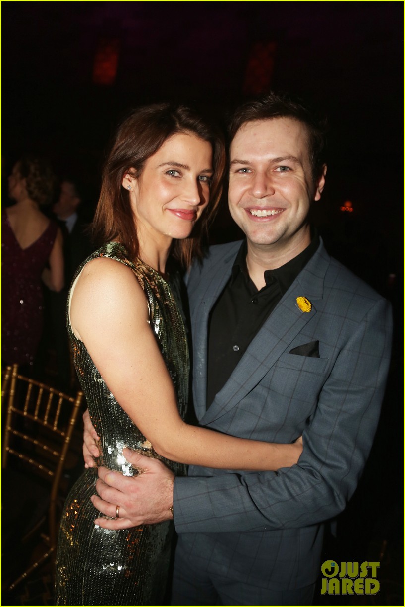 taran killam shares loving message to wife cobie smulders on present laughter 033882770