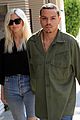 ashlee simpson holds hands with hubby evan ross 05