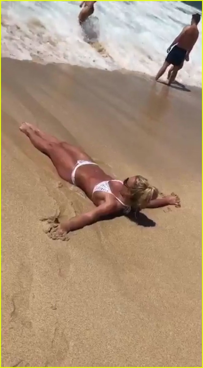 britney spears hits the beach with her mom kids 01