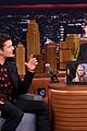orlando bloom faces off against jimmy fallon on the tonight show 01