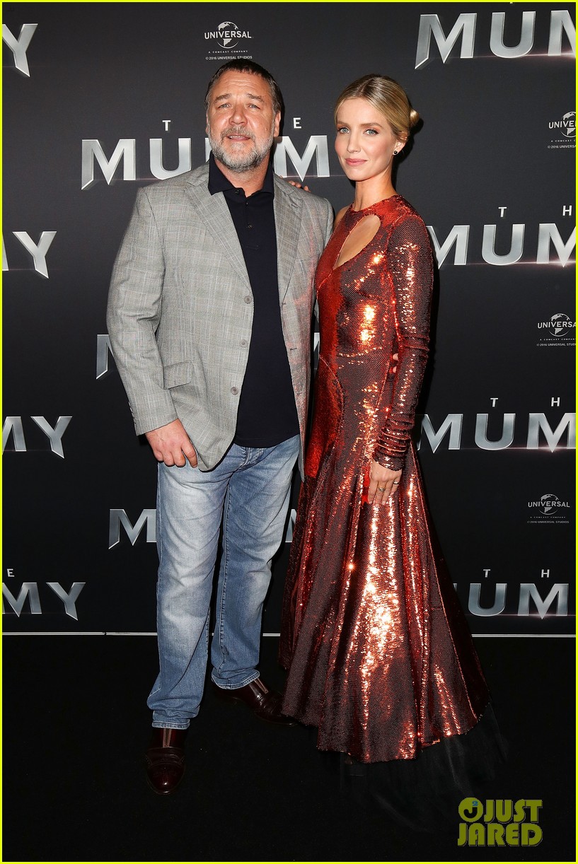 tom cruise the mummy cast put on their best for australian premiere 13