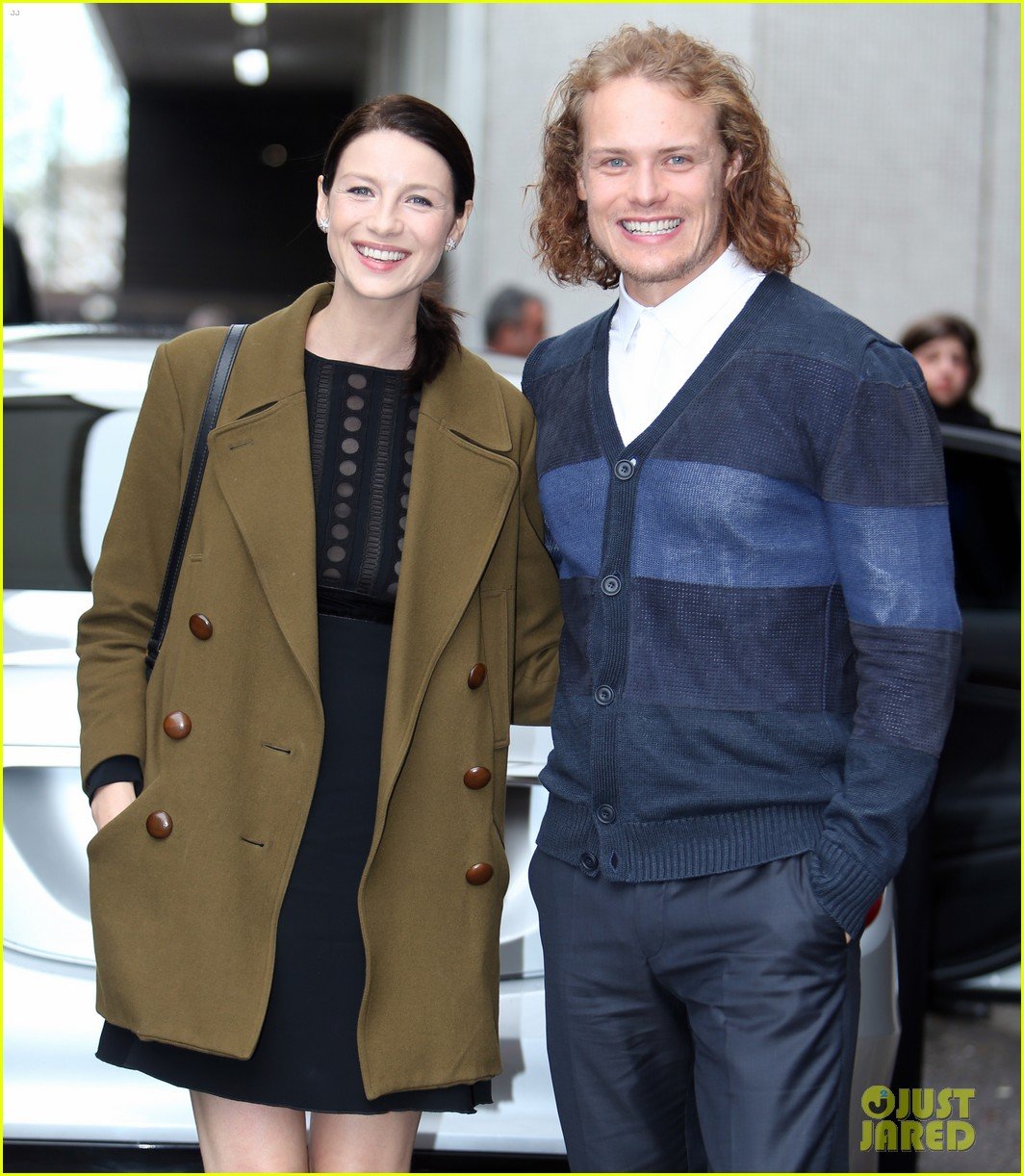 Outlander's Sam Heughan & Caitriona Balfe Have Adorable Twitter(00)