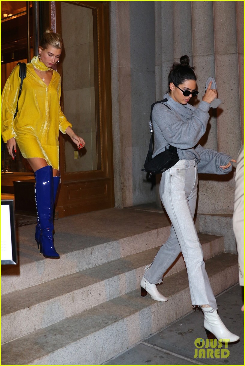 kendall jenner heads to dinner with gigi bella hadid053894897