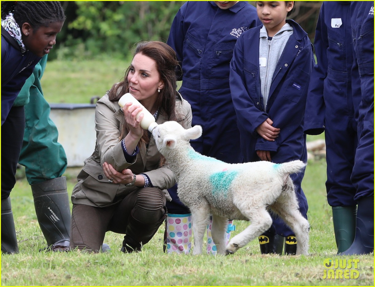 kate middleton feed baby lambs farms for children visit 173894797
