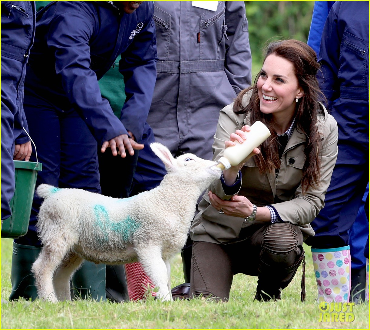 kate middleton feed baby lambs farms for children visit 23