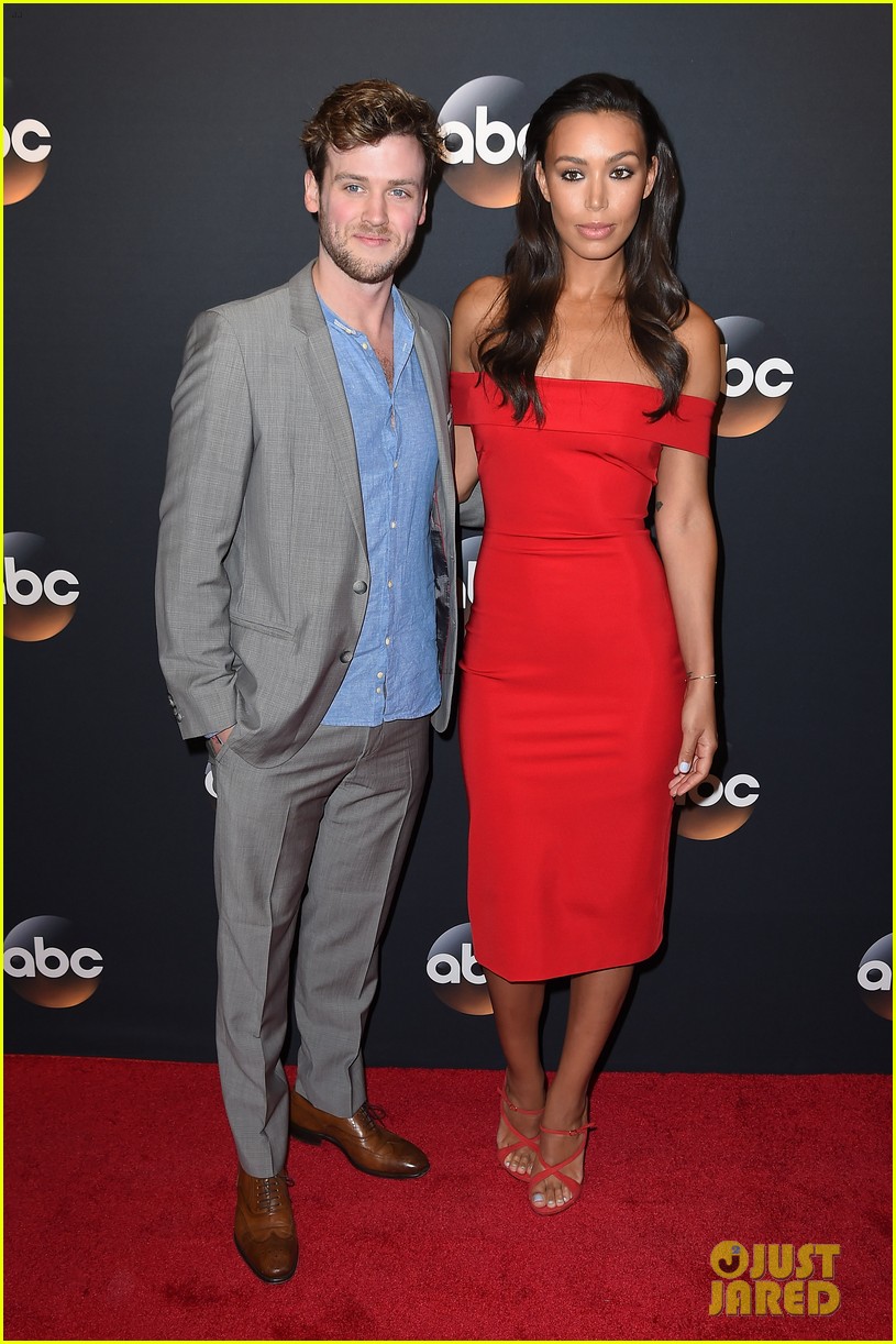 lea zach jenna bring their new shows to abc upfronts243900064